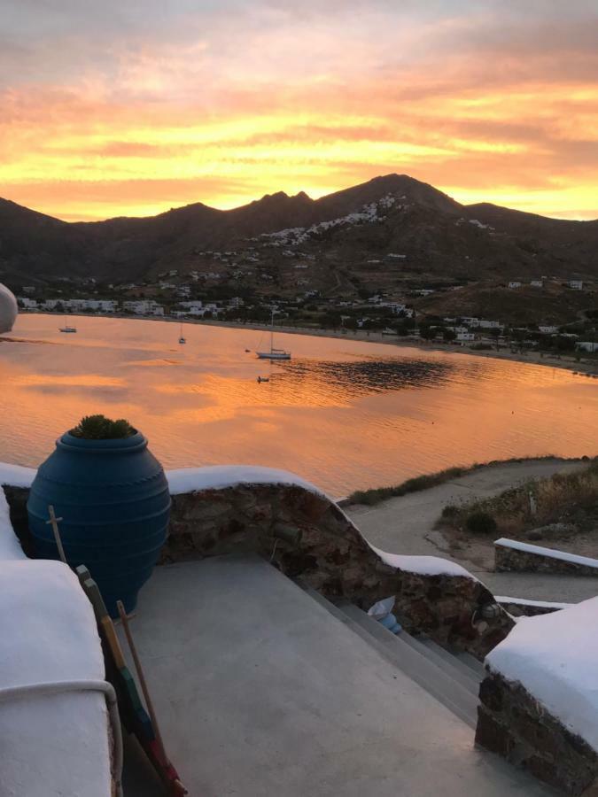 Amfitriti Serifos Livadi  Esterno foto